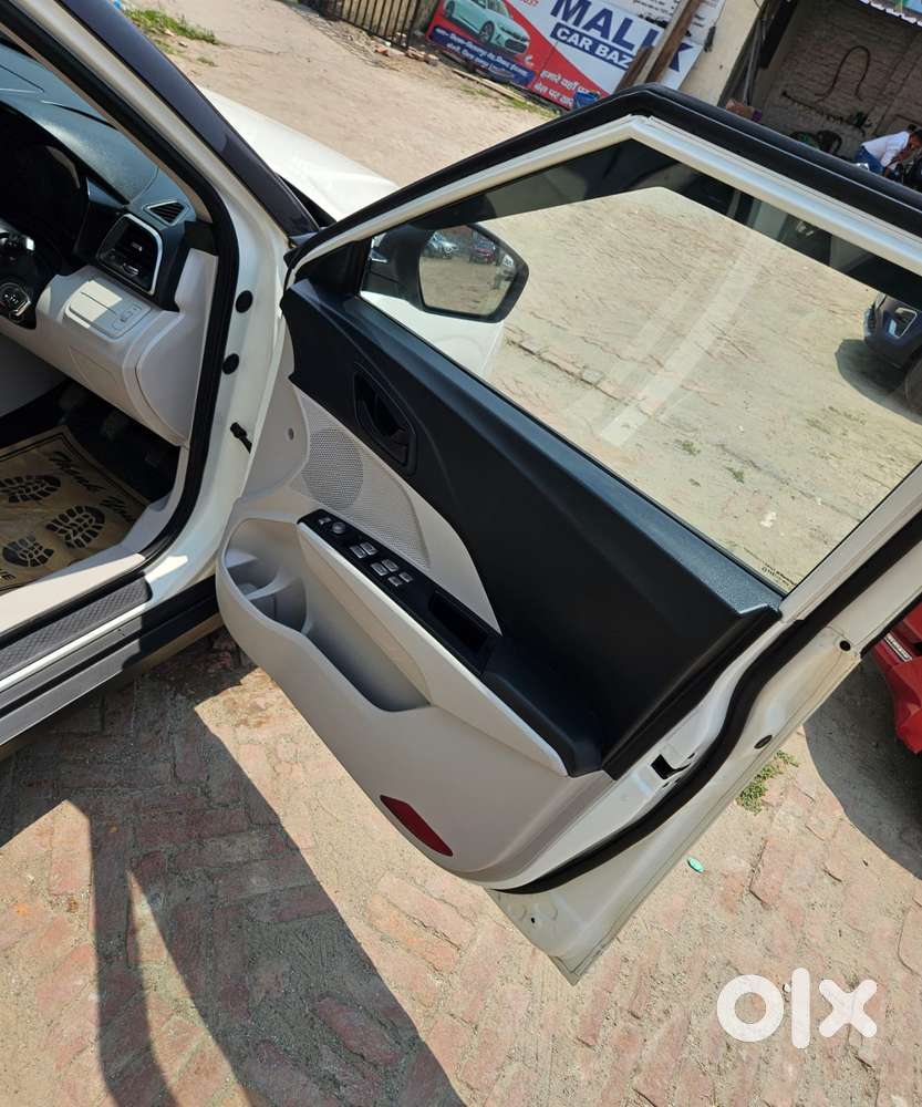 Mahindra Xuv300 W6 Diesel, 2019, Diesel