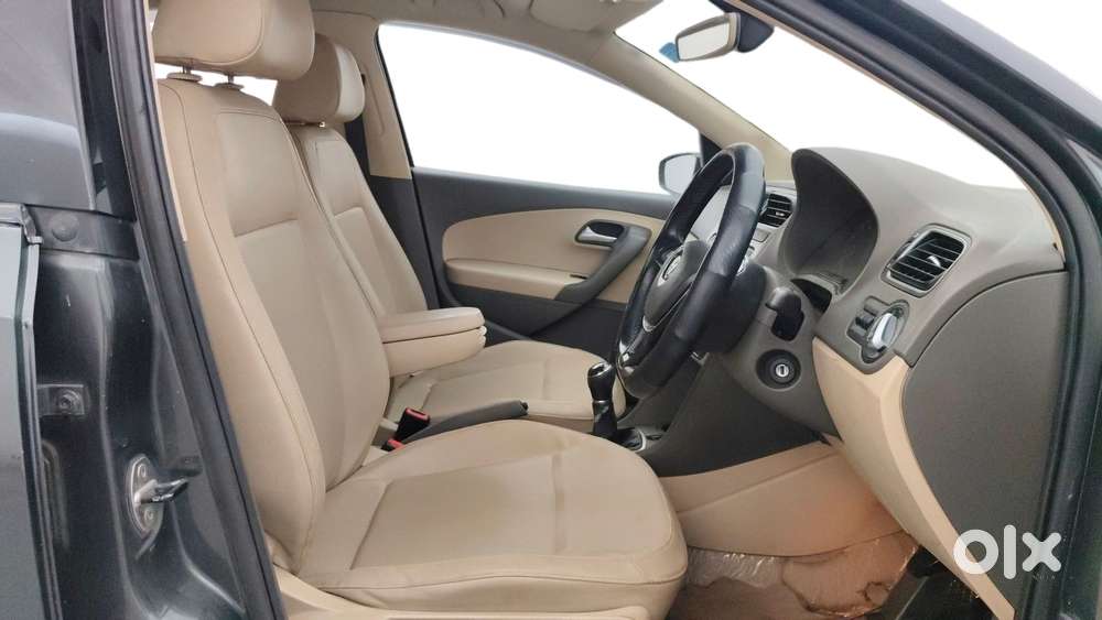 Volkswagen Vento 2013-2015 1.6 Highline, 2016, Petrol