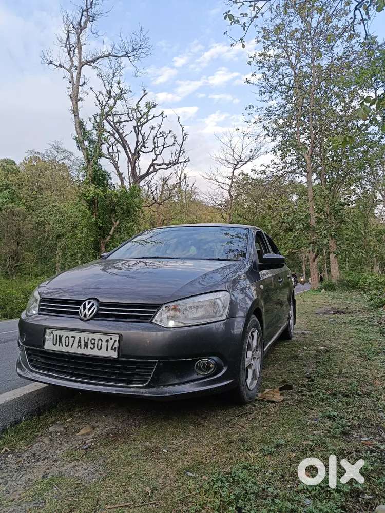 Volkswagen Vento  Highline 2013