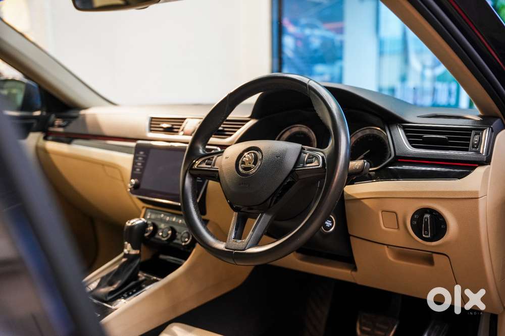 Skoda Superb 2.0 L&k Tsi At, 2021, Petrol