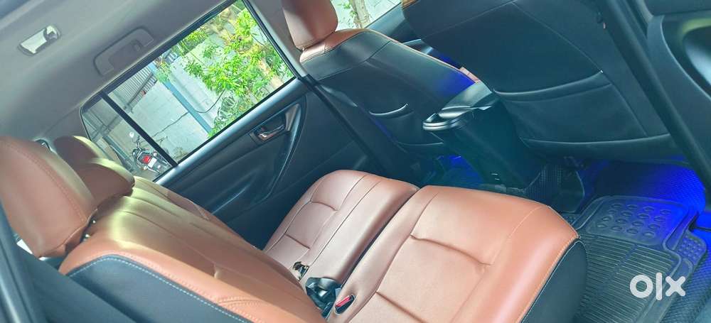 Toyota Innova Crysta 2.4 G Mt 8s, 2017, Diesel