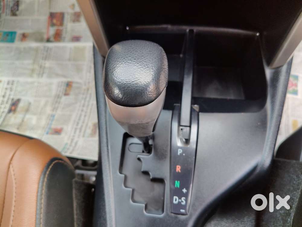 Toyota Innova Crysta 2.7 Zx At, 2016, Petrol