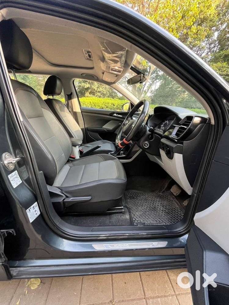 Skoda Kushaq 1.0 Tsi Style At (6 Airbags), 2021, Petrol