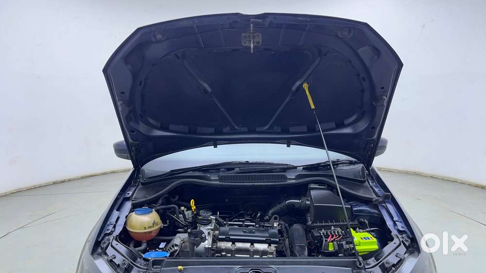 Volkswagen Polo Petrol Highline 1.2l, 2014, Petrol