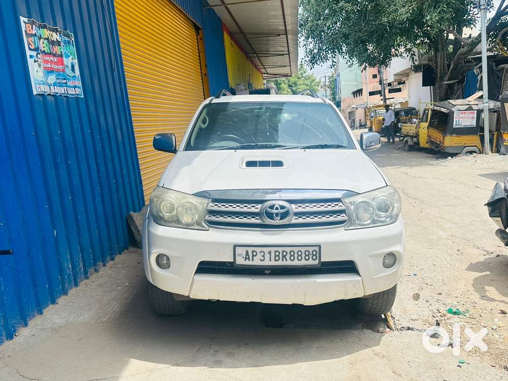 Toyota Fortuner 2011 Diesel Well Maintained