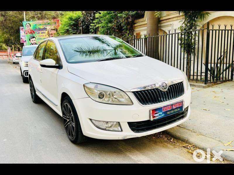 Skoda Rapid 2013-2016 1.5 Tdi At Ambition With Alloy Wheel, 2015, Di..