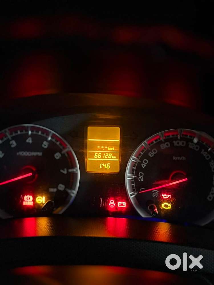 Maruti Suzuki Dzire 2013 Petrol 66000 Km Driven