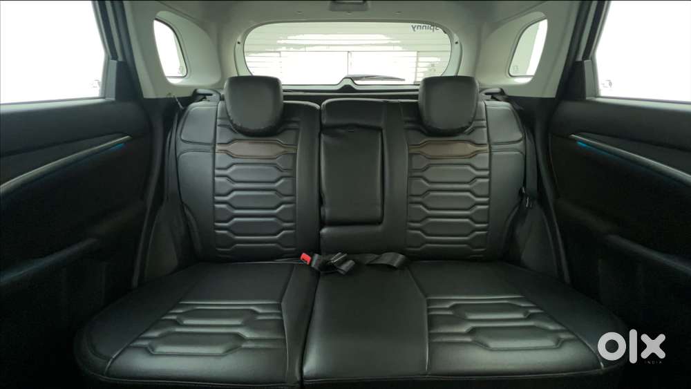 Maruti Suzuki Brezza 1.5 Zxi At Smart Hybrid Dual Tone, 2023, Petrol