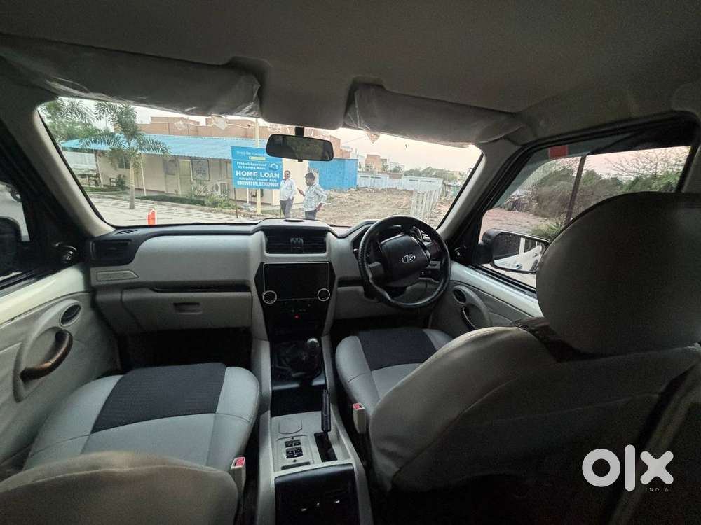 Mahindra Scorpio S4, 2015, Diesel
