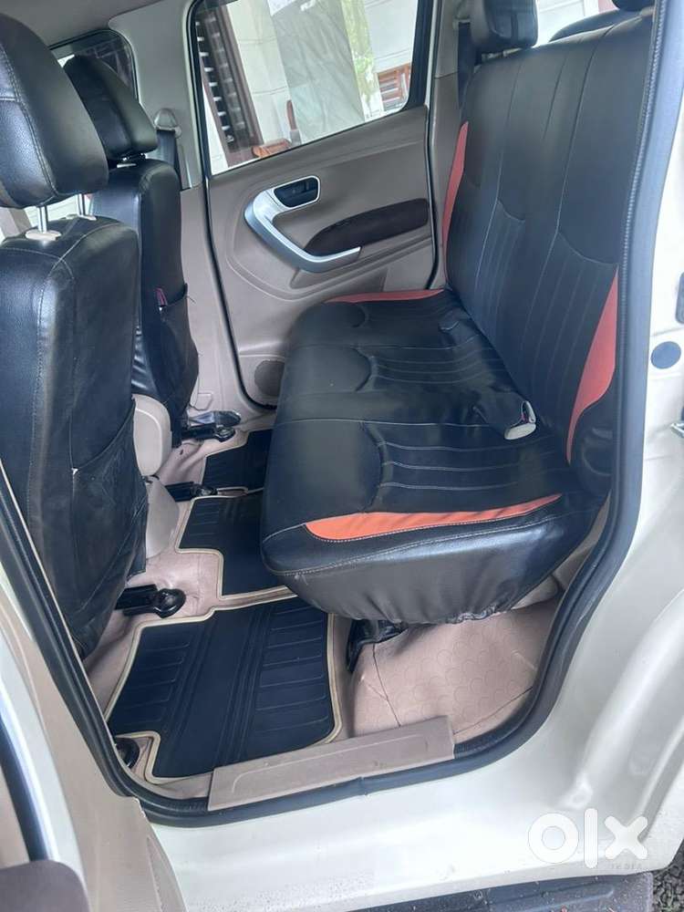 Mahindra Tuv 300 2015