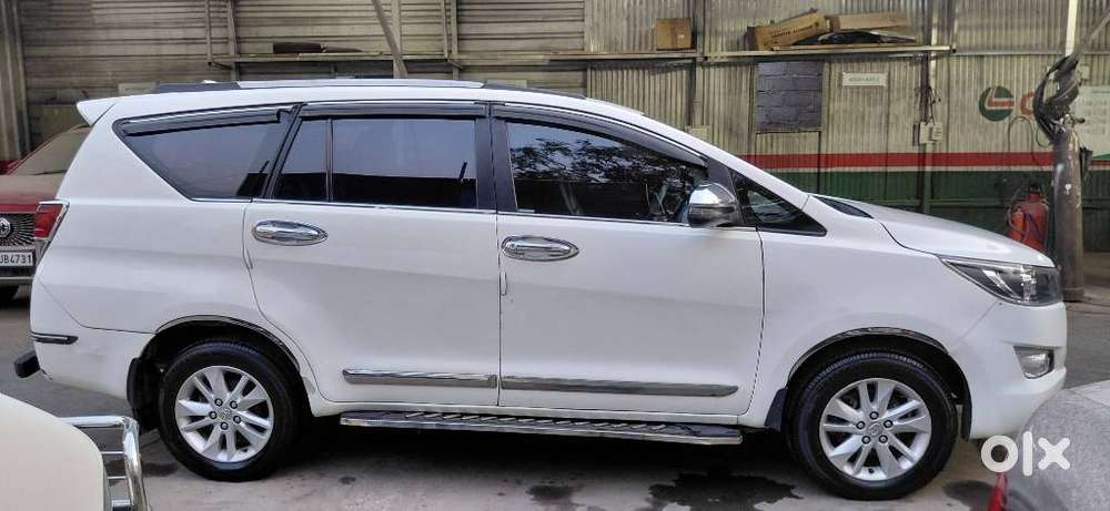 Toyota Innova Crysta 2.4 G Mt 8s, 2018, Diesel