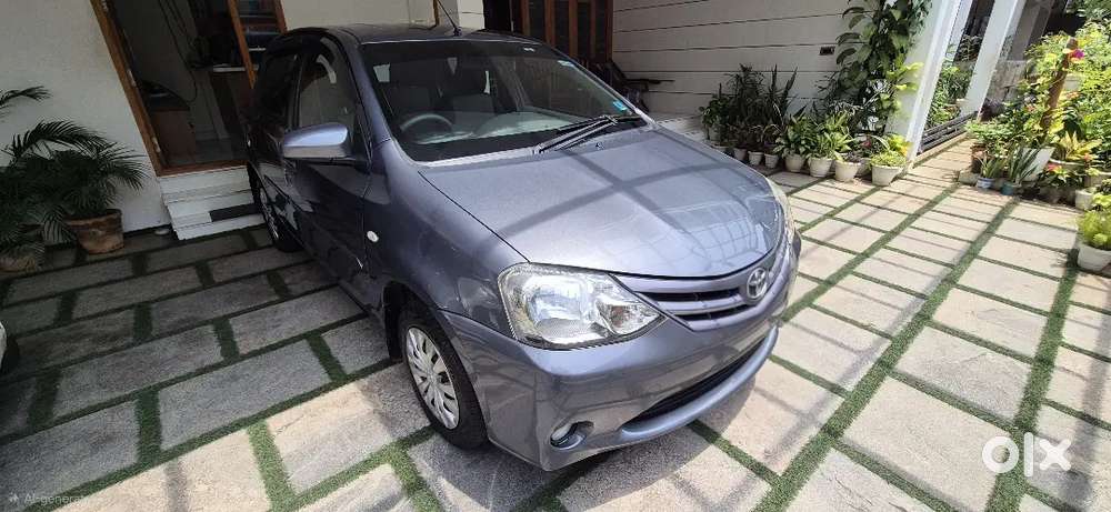 Toyota Etios Liva 2014 Petrol Well Maintained