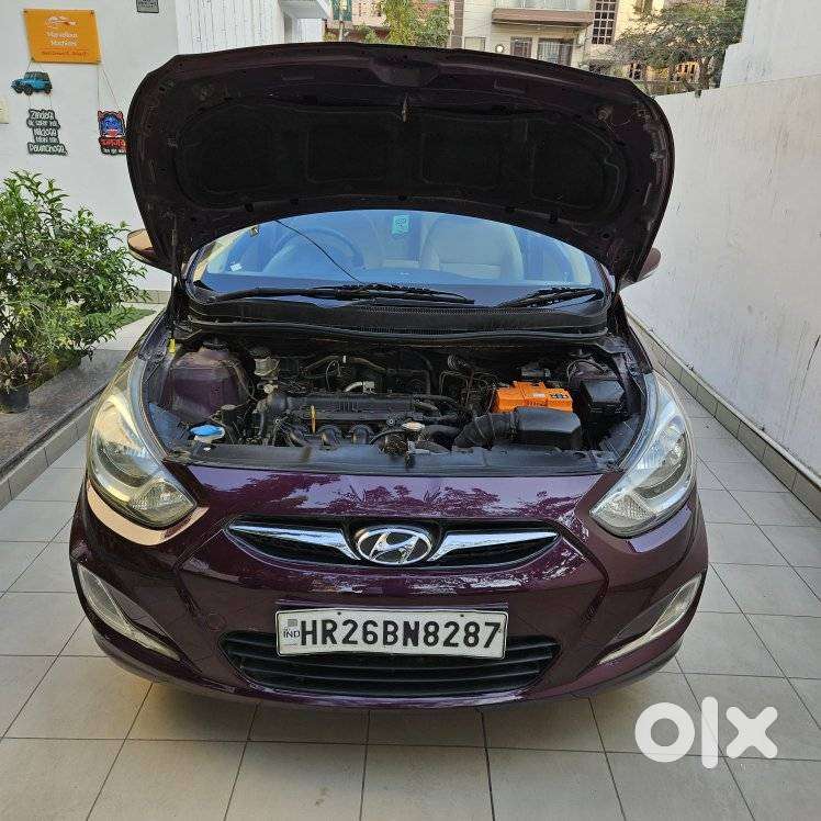 Hyundai Verna, 2011