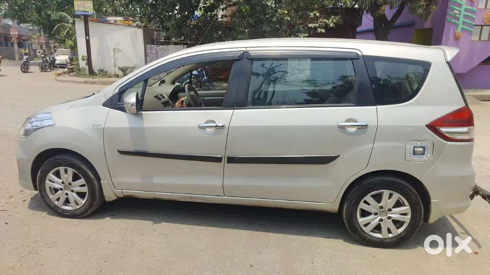 Ertiga 2018 Zxi Plus Top Variant - Excellent Condition Push Button