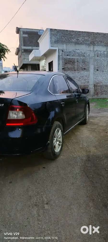 Skoda Rapid Ambition 2013