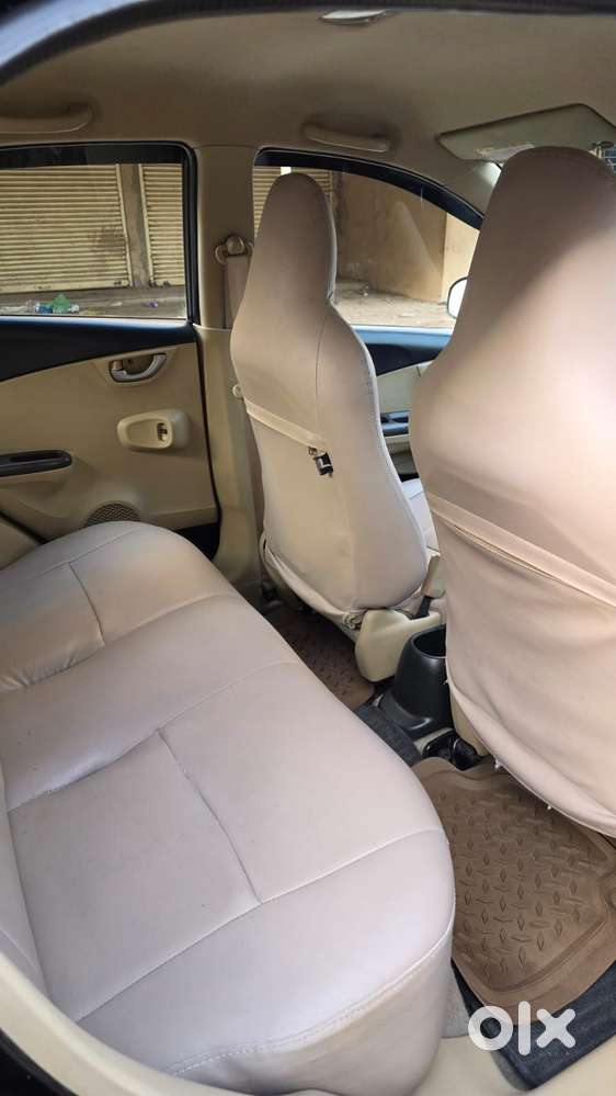 Honda Brio V Mt, 2012, Petrol