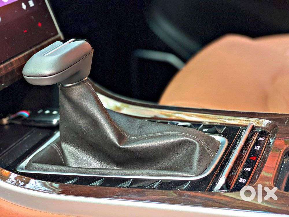 Mg Hector Plus, 2025, Petrol