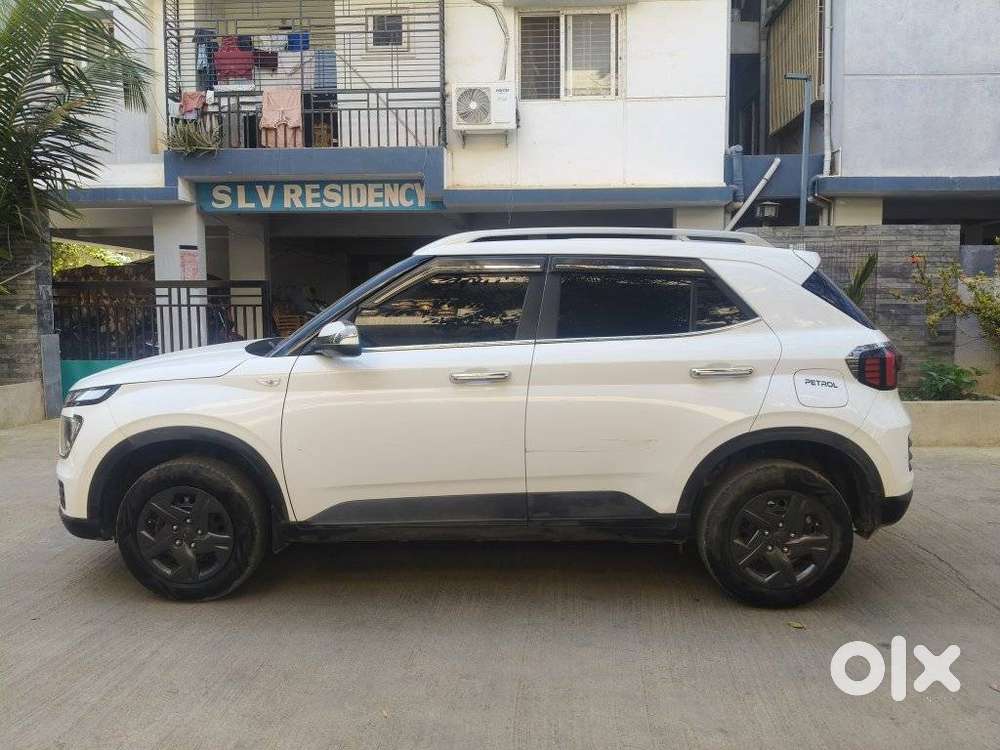 Hyundai Venue S 1.2 Petrol, 2023, Petrol