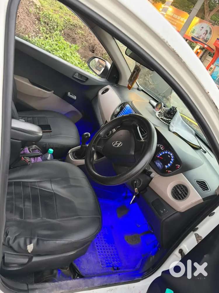Hyundai Xcent 2016 कार
