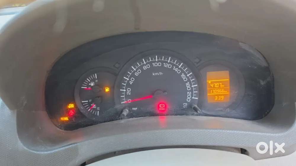 Urgent Selling 2013 Model Maruti Suzuki Ertiga Lxi  Company Cng