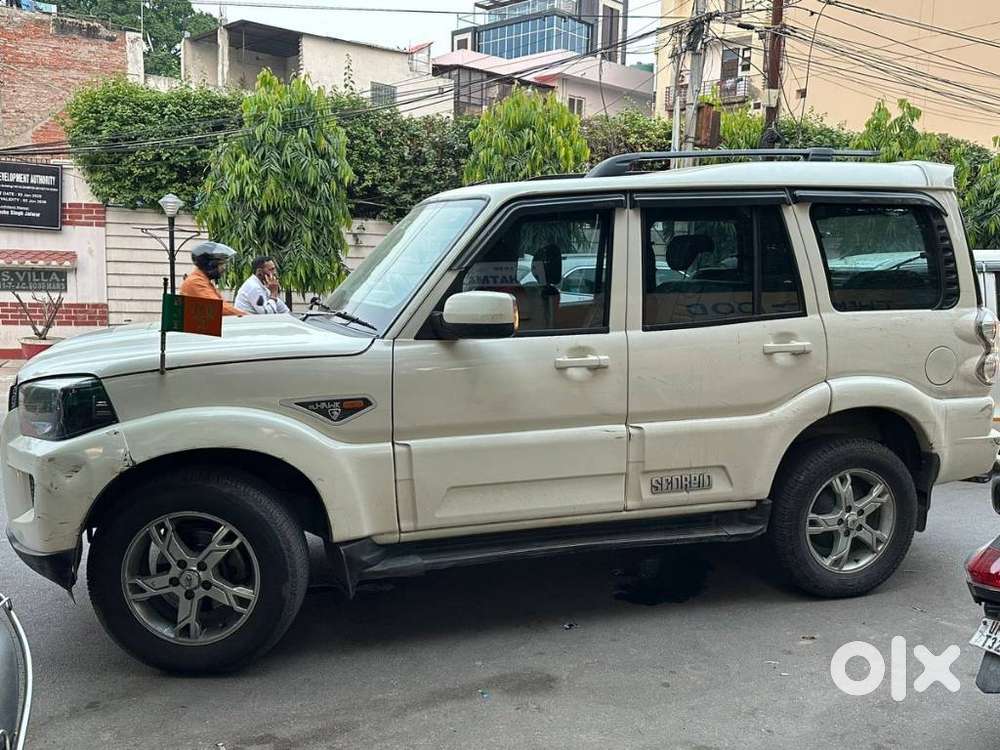 Mahindra Scorpio S6 Plus, 2016, Diesel