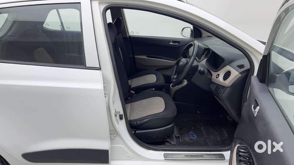 Hyundai Grand I10 [2017-2020] 1.2 Kappa Vtvt Sportz At, 2014, Petrol