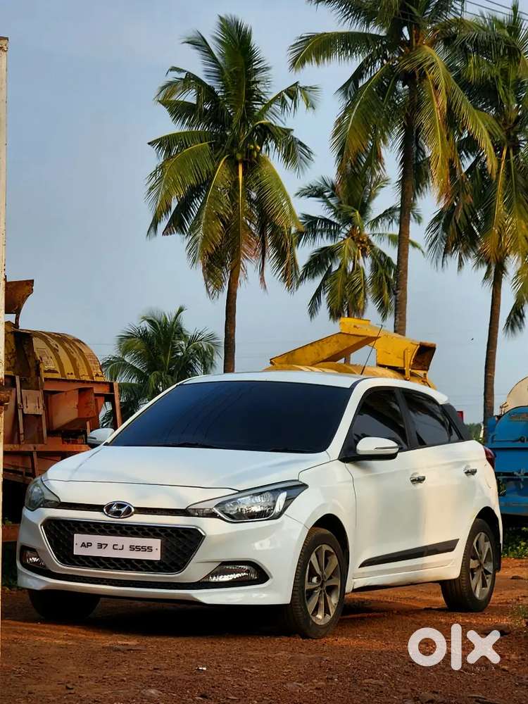 Hyundai Elite I20 1.4 Asta 2015 Top