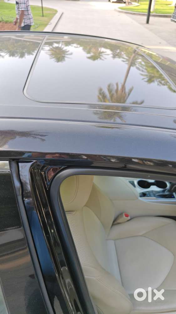 Toyota Camry Hybrid, 2019, Petrol