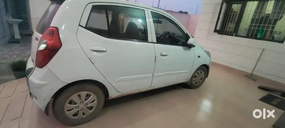 Hyundai I10 Sportz 2012 Petrol