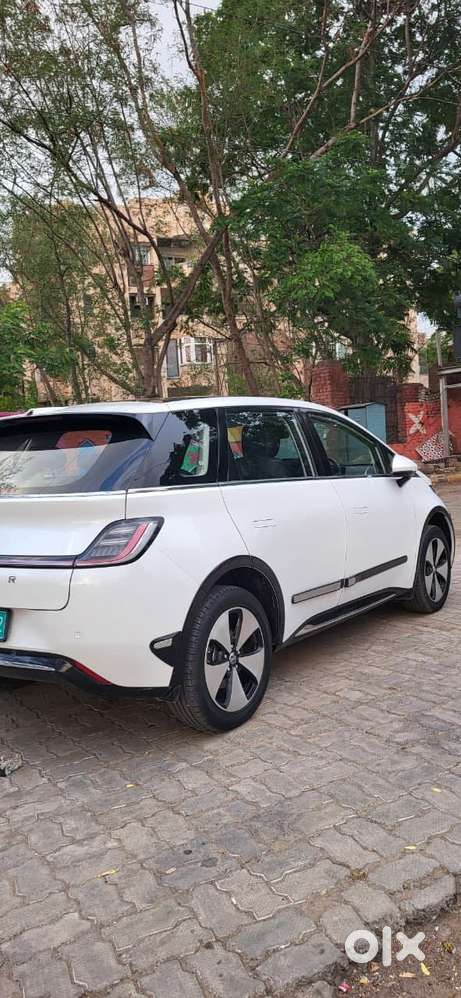 Mg Windsor Ev Essence, 2025, Electric