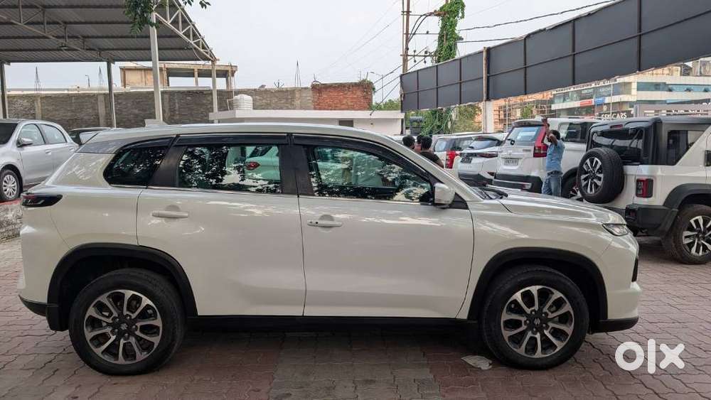 Maruti Suzuki Grand Vitara 1.5 Zeta Smart Hybrid At, 2022, Petrol