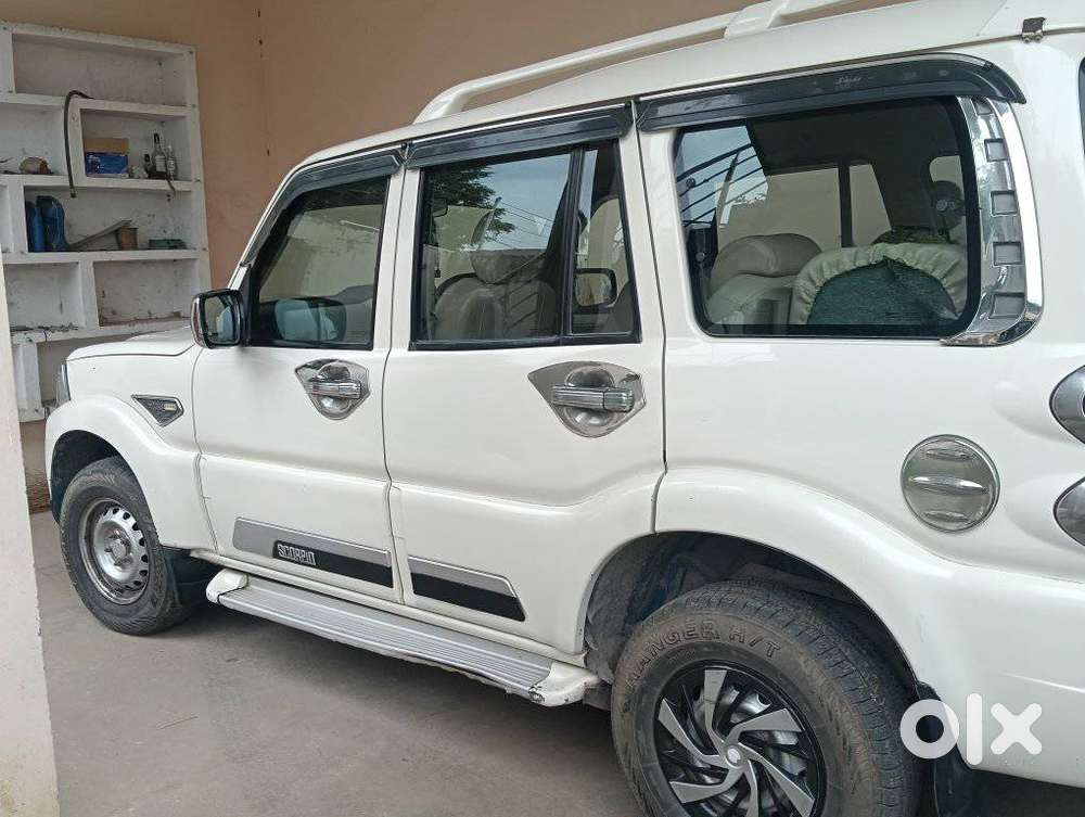Mahindra Scorpio S2 9 Seater, 2015, Diesel