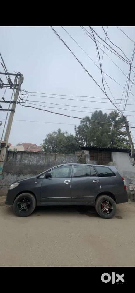 Toyota Innova 2016 Diesel Well Maintained