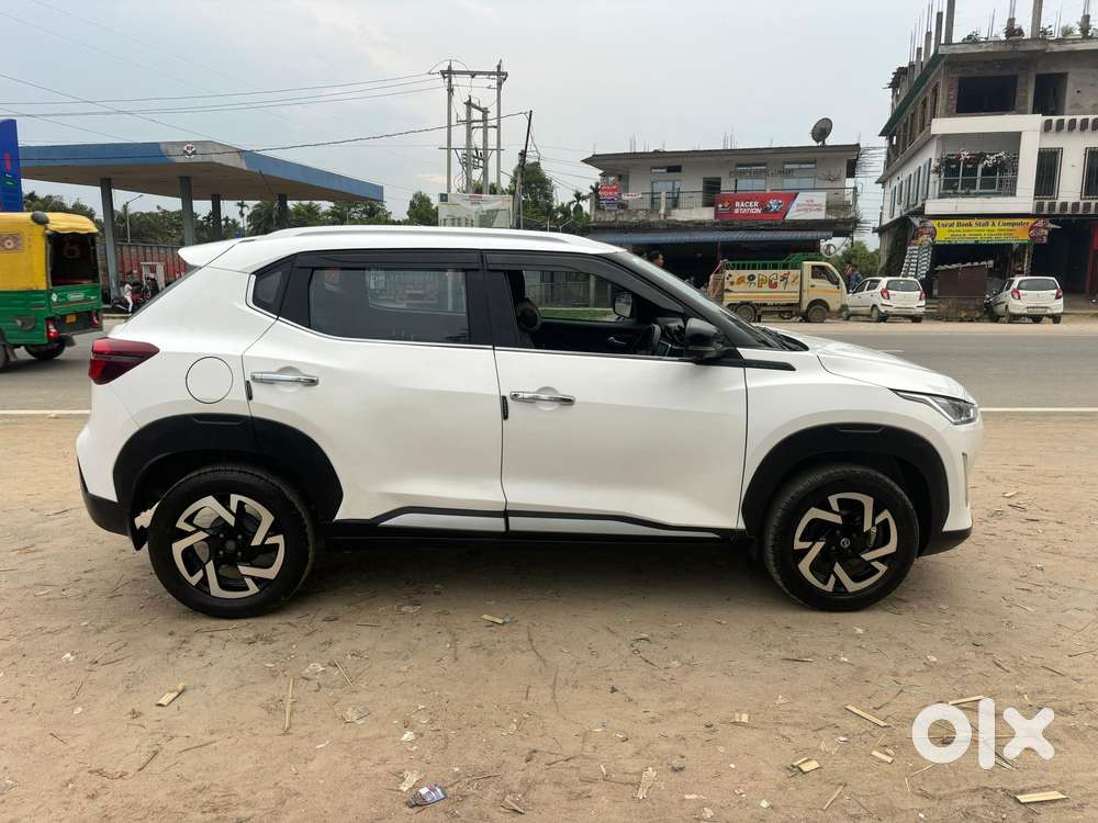 Nissan Magnite 1.0 Xv Dual Tone, 2022, Petrol