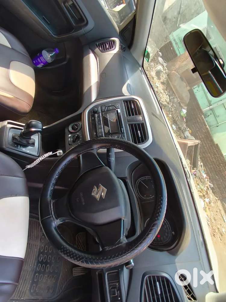 Breeza Car
