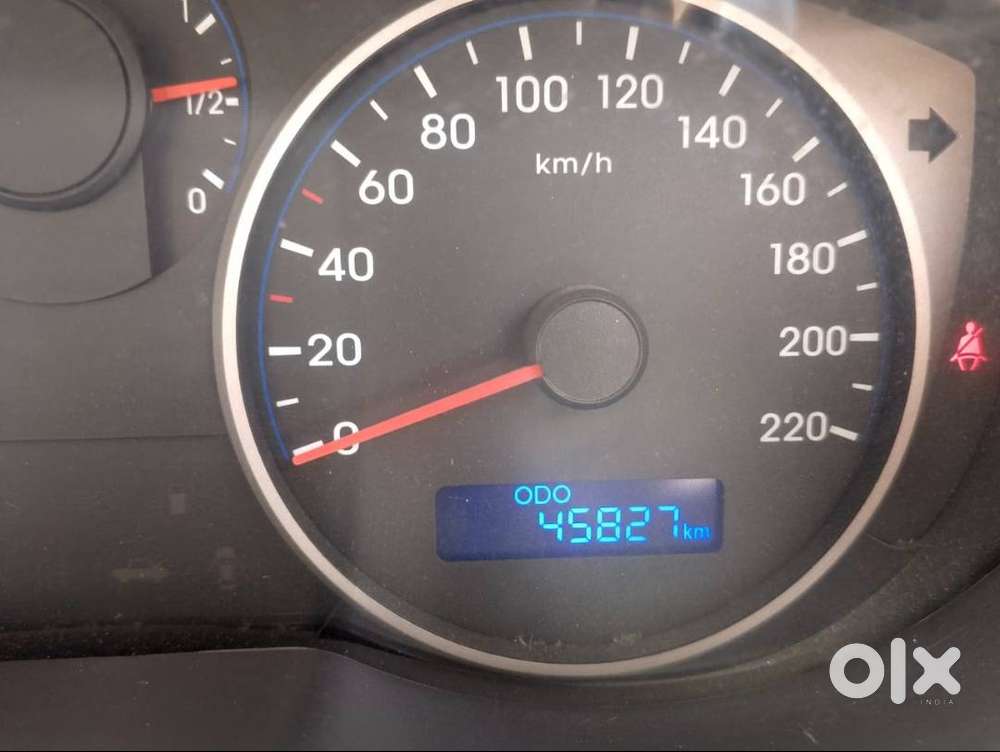 Hyundai I20 Sportz 2013 Petrol Well Maintained