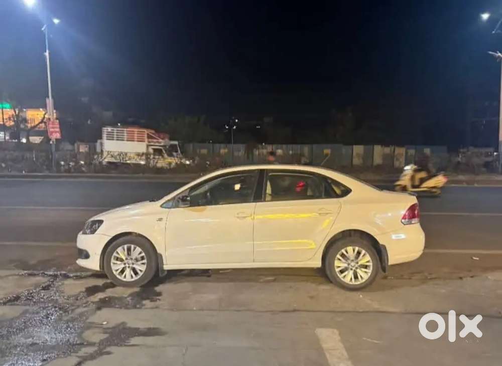 Volkswagen Vento 2015 Tdi At