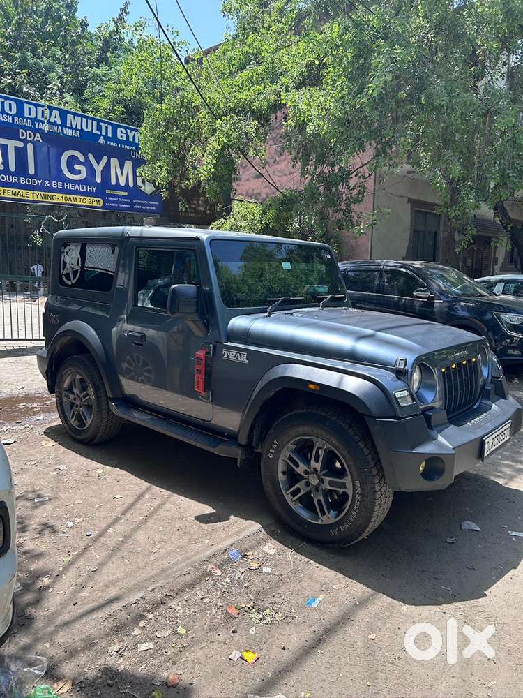 Mahindra Thar Petrol 2023