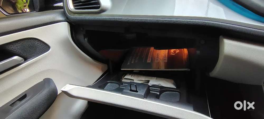 Tata Altroz 2024 Petrol 9000 Km Driven
