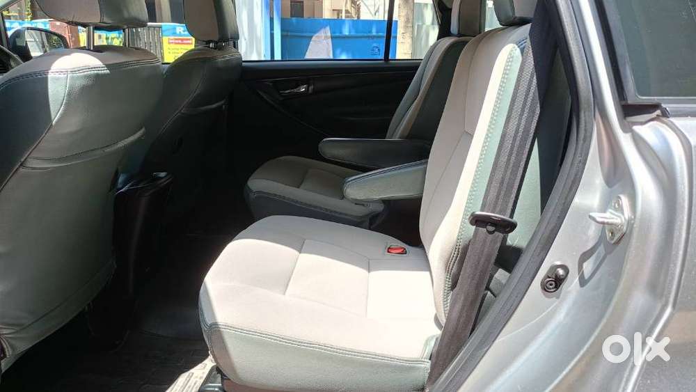 Toyota Innova Crysta 2.4 G Mt, 2016, Diesel