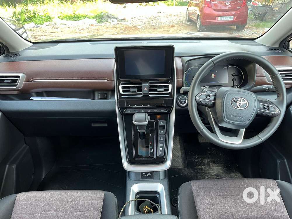 Toyota Innova Hycross 2.0 Vx Hybrid 7 Str, 2023, Petrol