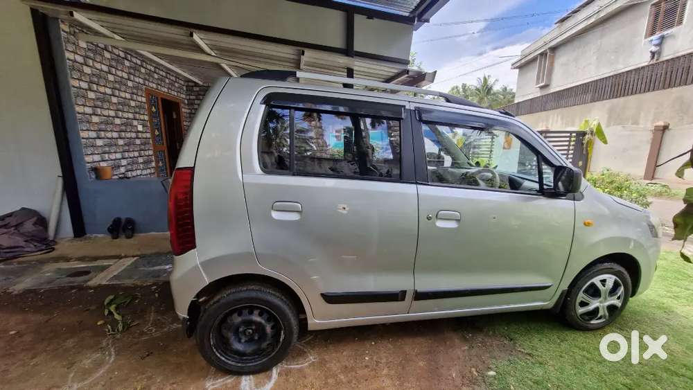 Maruti Suzuki Wagon R Vxi Petrol 2013