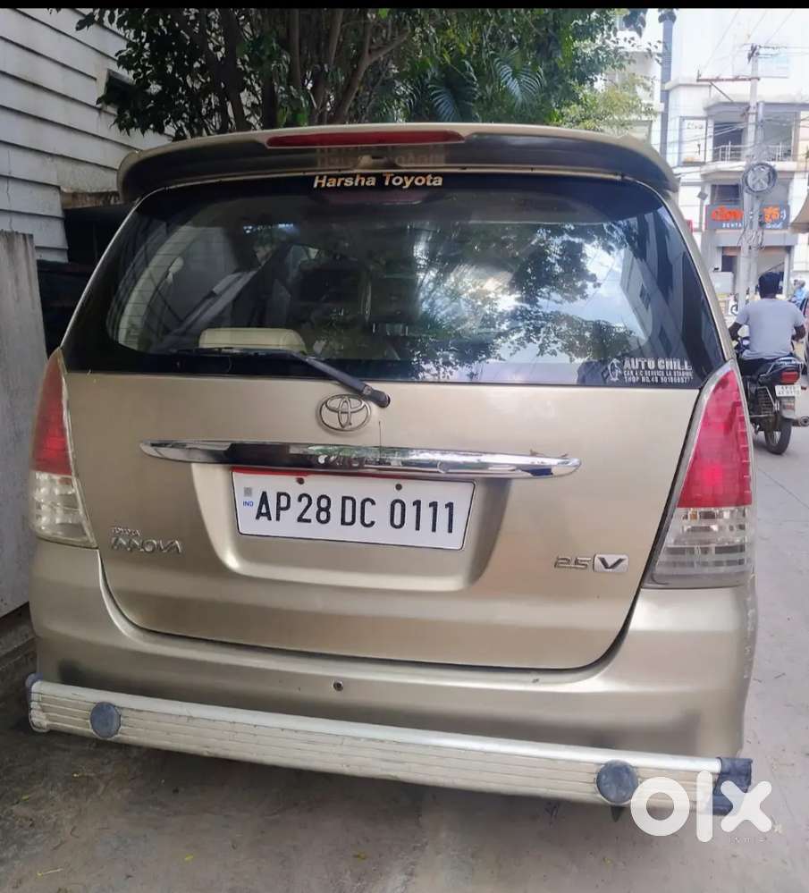 Toyota Innova 2.5 V 2009
