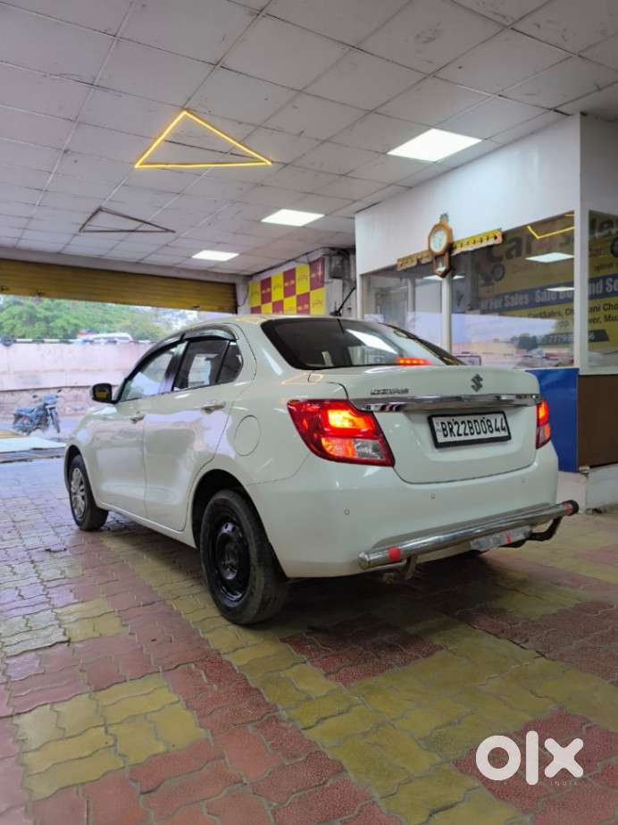 Maruti Suzuki Dzire 1.2 Vxi, 2023, Petrol