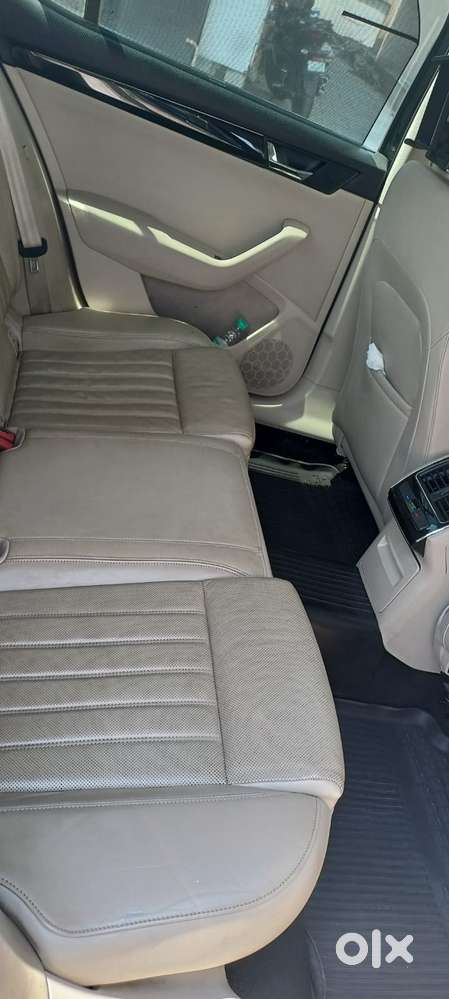 Skoda Superb Style 1.8 Tsi At, 2016, Petrol