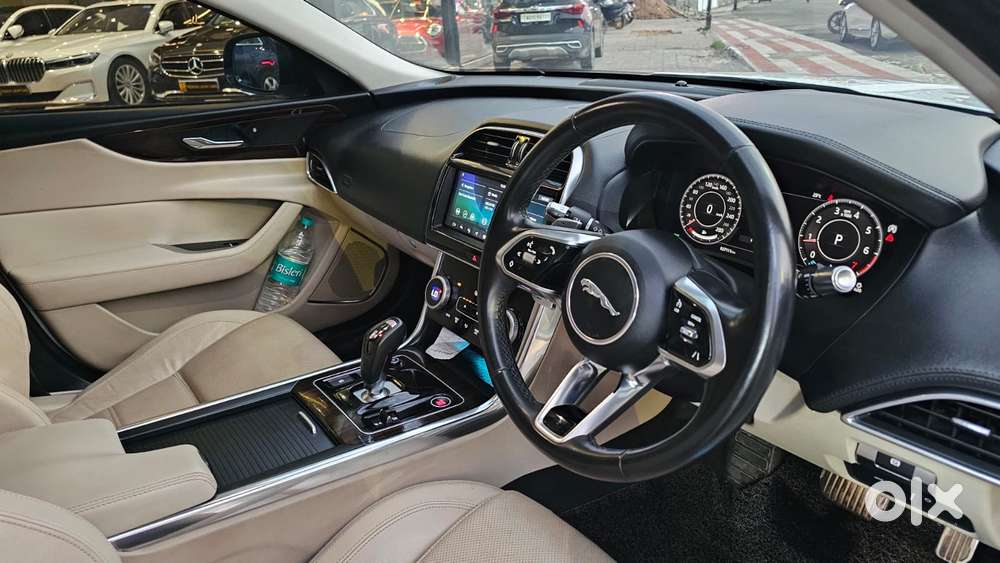 Jaguar Xe, 2021, Petrol