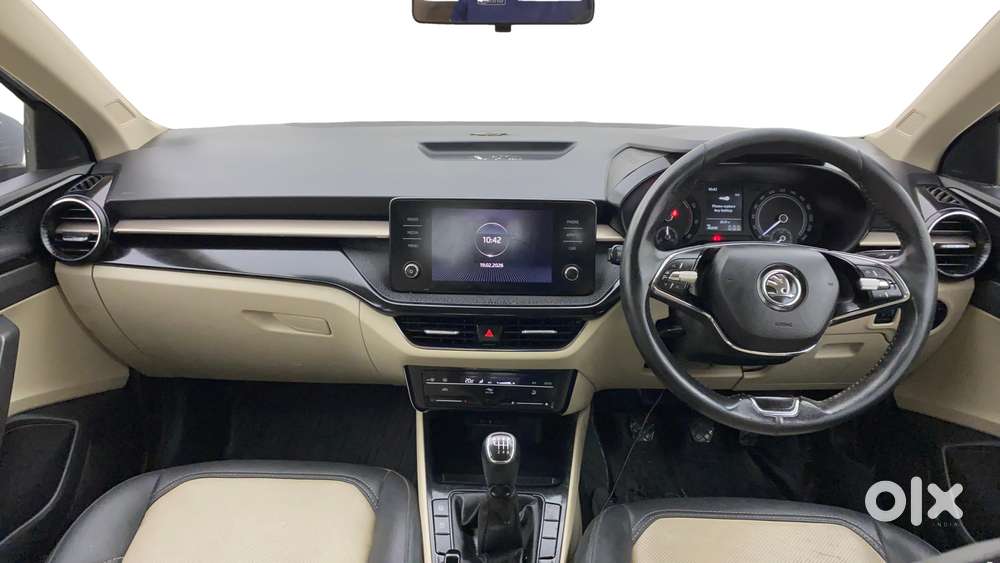 Skoda Slavia 1.0 Ambition Tsi At, 2023, Petrol