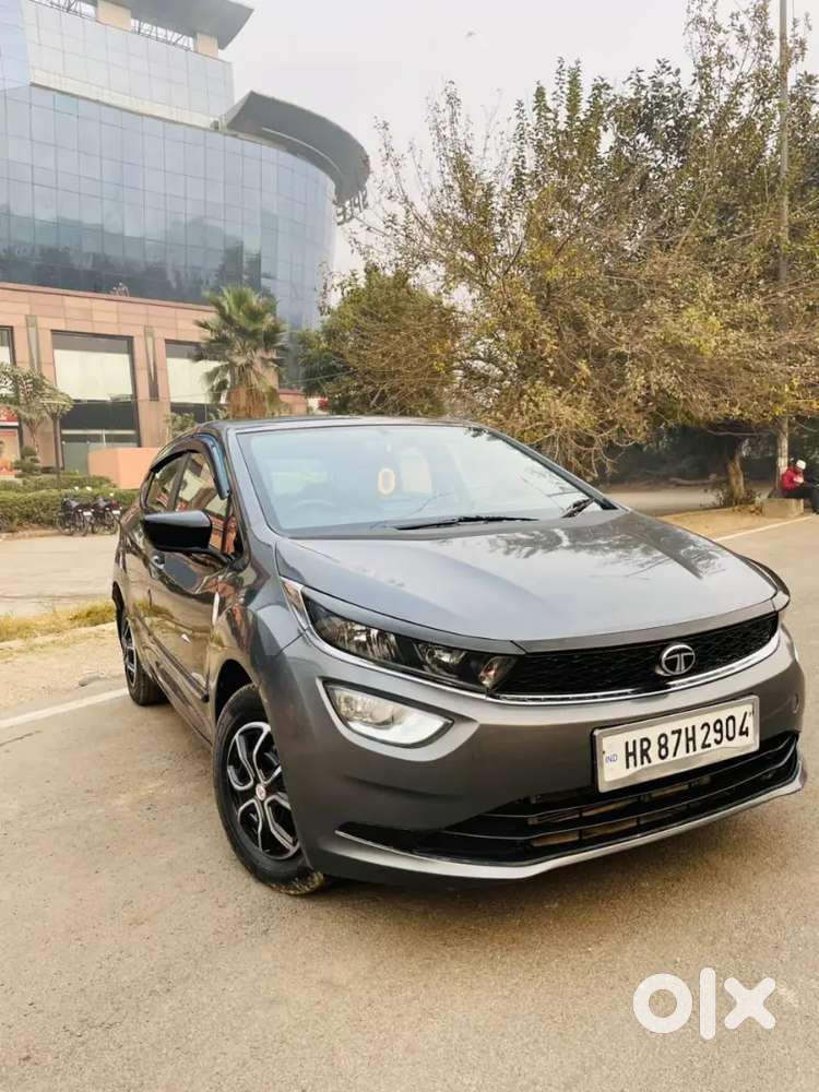 Tata Altroz 2022 Petrol 64000 Km Driven
