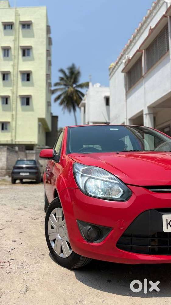 Ford Figo 1.2p Titanium Mt, 2010, Petrol