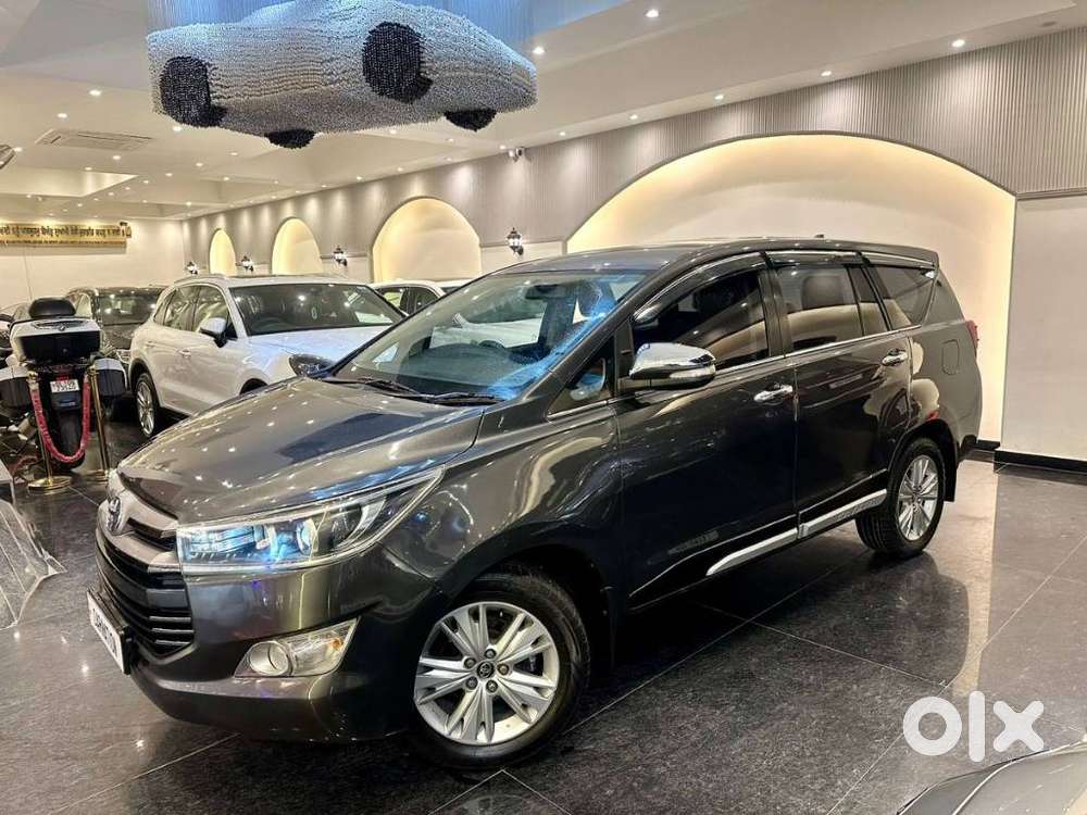 Toyota Innova Crysta